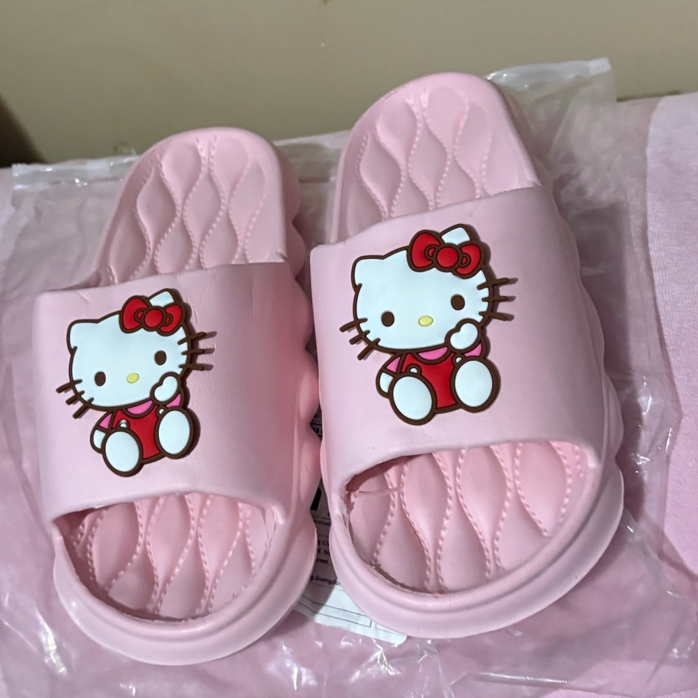 Hello Kitty Pink Eva Slide Sandals new